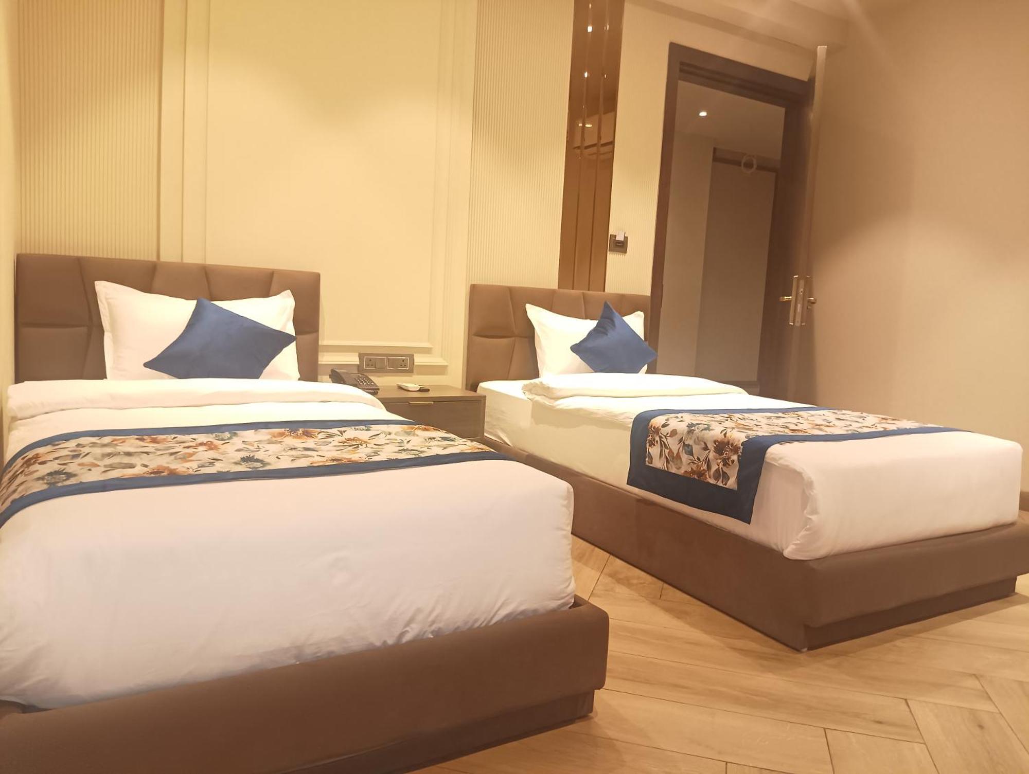 Hotel Cullinan By Qotel Janakpuri دلهي المظهر الخارجي الصورة