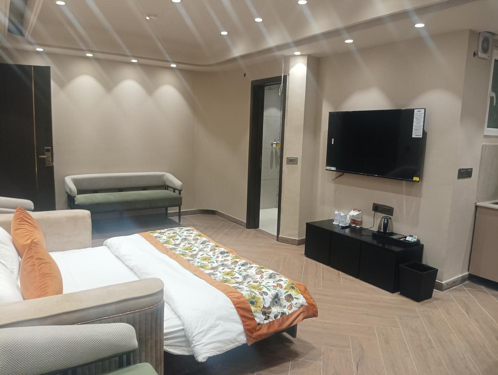 Hotel Cullinan By Qotel Janakpuri دلهي المظهر الخارجي الصورة