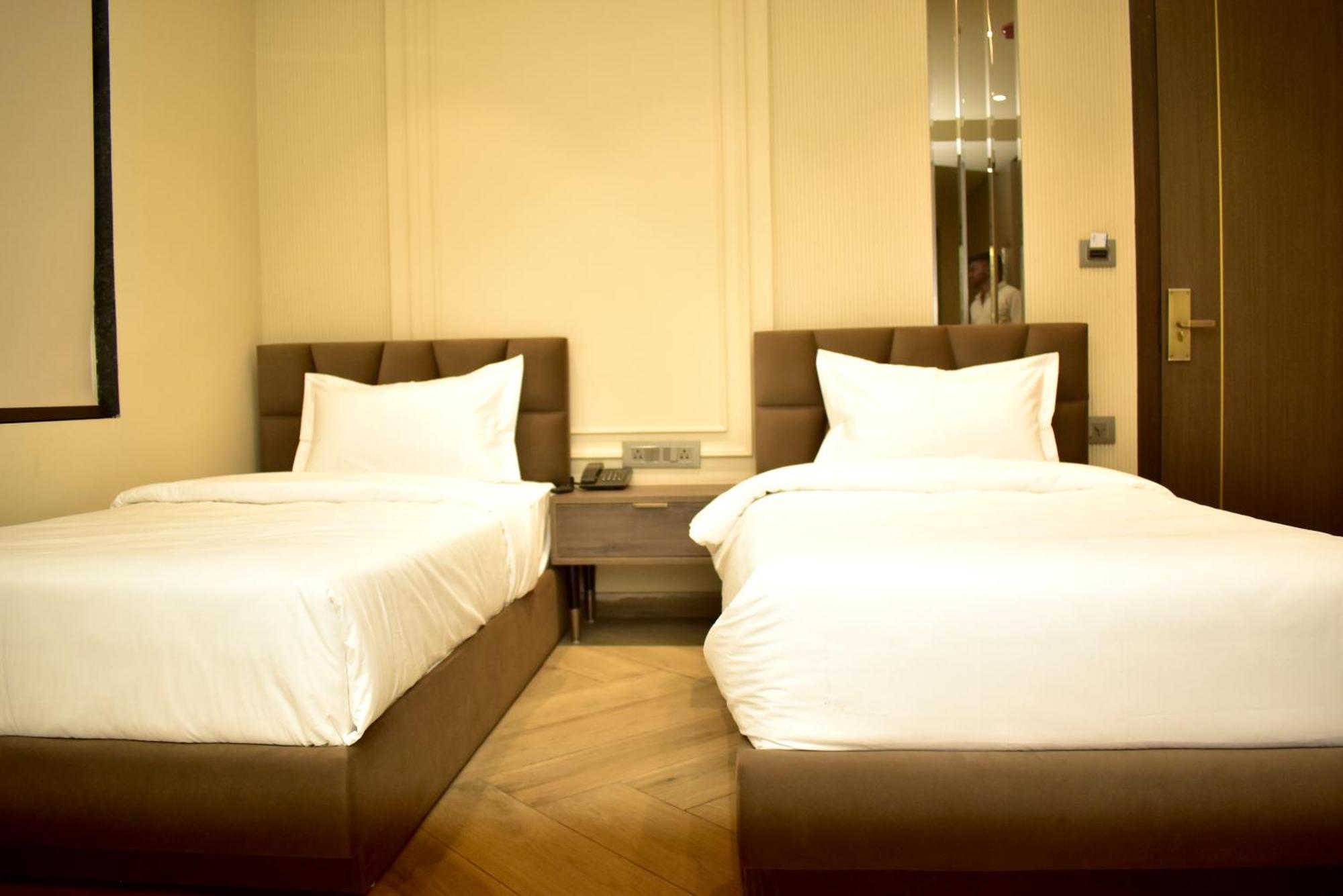Hotel Cullinan By Qotel Janakpuri دلهي المظهر الخارجي الصورة