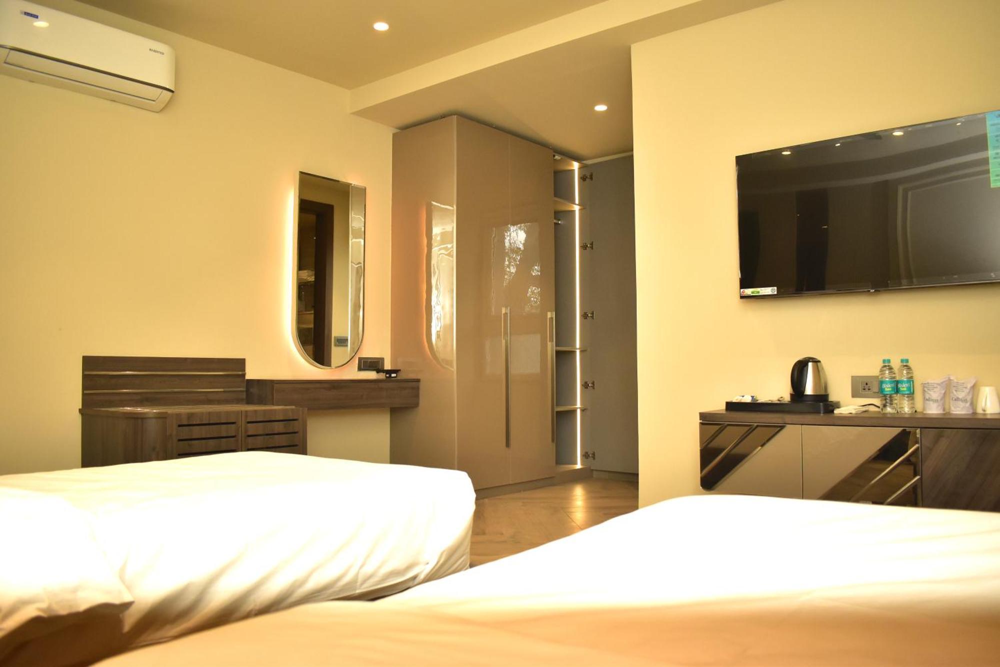 Hotel Cullinan By Qotel Janakpuri دلهي المظهر الخارجي الصورة