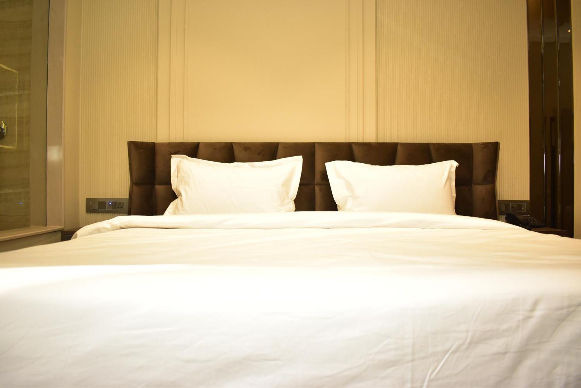 Hotel Cullinan By Qotel Janakpuri دلهي المظهر الخارجي الصورة