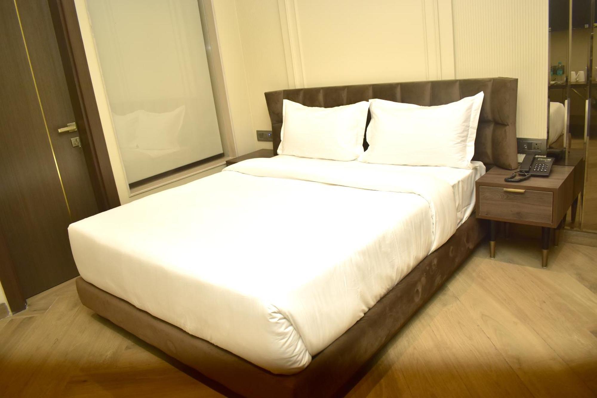 Hotel Cullinan By Qotel Janakpuri دلهي المظهر الخارجي الصورة